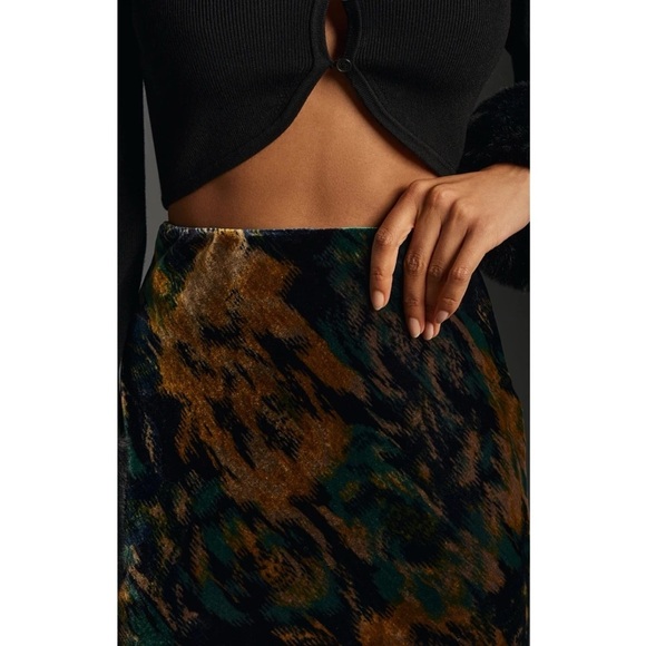 By Anthropologie The Tilda Velvet Slip Skirt Dar Turquoise Abstract - Picture 4 of 12